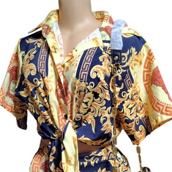 SHORT SET: 2Pc Black and Gold w/Greek Detailing, NWT - Picture 5 of 15